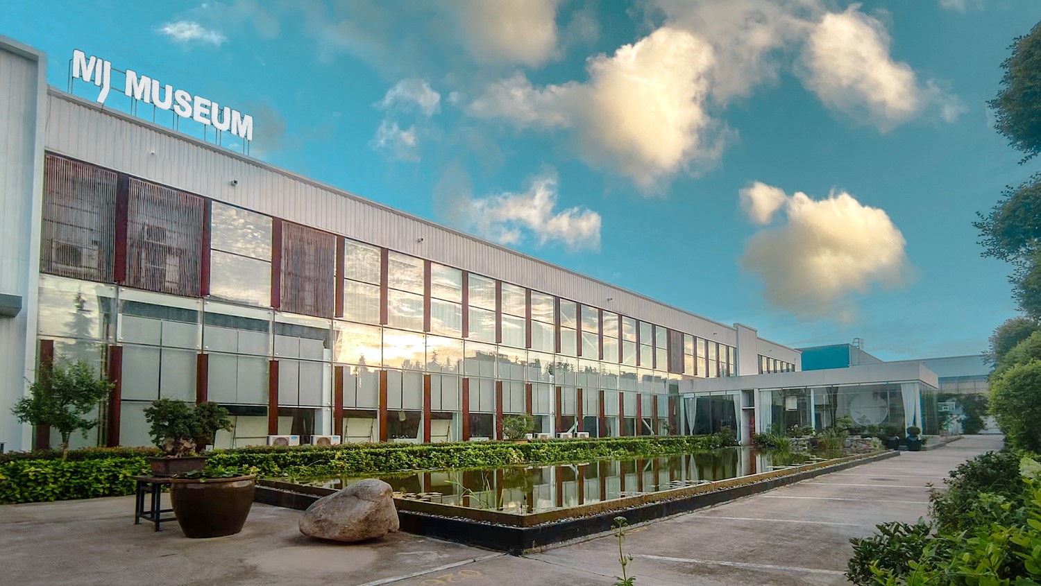 新程新景展宏圖 奮楫篤行譜新篇